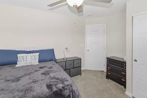 Bedroom - 2323 Piazza Rdg, Covington, KY 41017 photo 4 of 5
