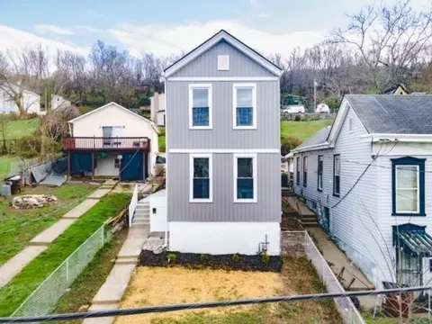 1035 John St, Covington, KY 41016