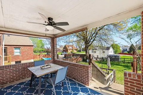 Exterior - 512 Rosemont Ave, Park Hills, KY 41011 photo 4 of 8