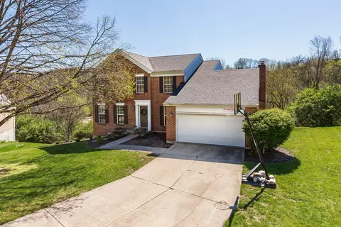 1967 Crescent Ter, Crescent Springs, KY 41017