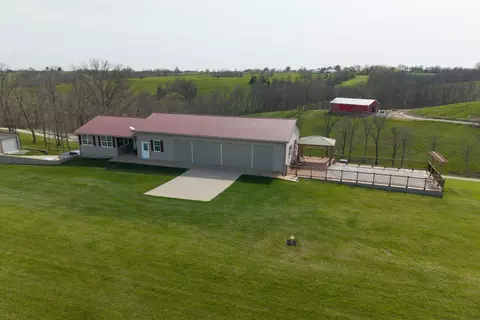 90 Pilots Dream Dr, Dry Ridge, KY 41035