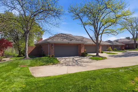 29 Fairway Dr, Southgate, KY 41071