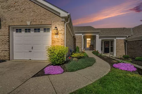 512 Shadow Ridge Dr, Highland Heights, KY 41076