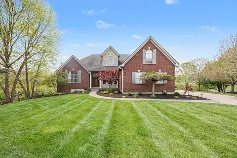 1013 Reigh Count Dr, Union, KY 41091