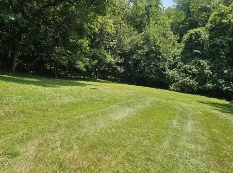 9230 E Bend Rd, Burlington, KY 41005 photo 2