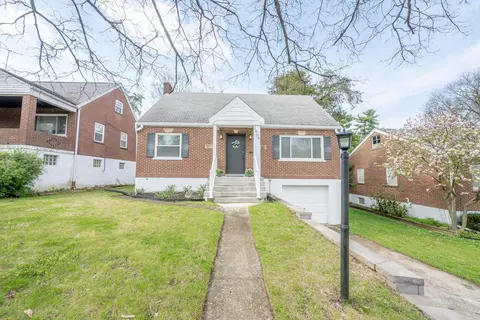 1604 E Henry Clay Ave, Fort Wright, KY 41011