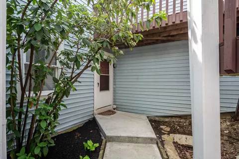 210 Bellepointe Cmns, Bellevue, KY 41073