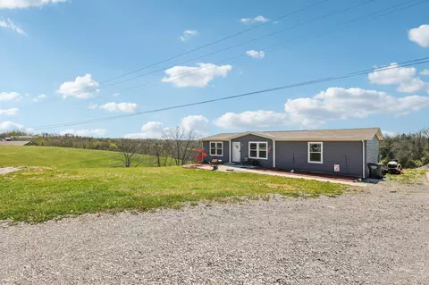 3163 Fiskburg Rd, Demossville, KY 41033