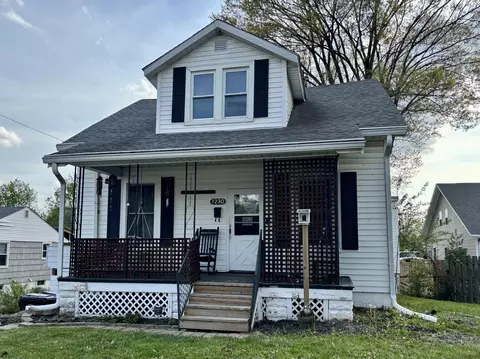 1230 Central Row Rd, Elsmere, KY 41018