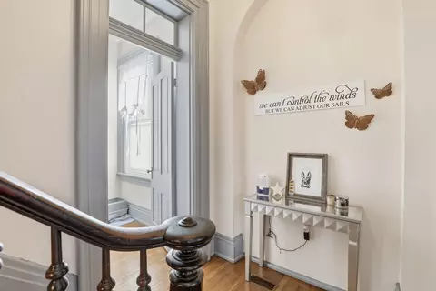 Entry Way - 1410 Scott St, Covington, KY 41011 photo 3 of 4