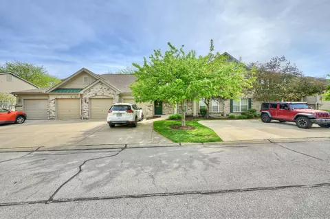 1460 Taramore Dr #301, Florence, KY 41042