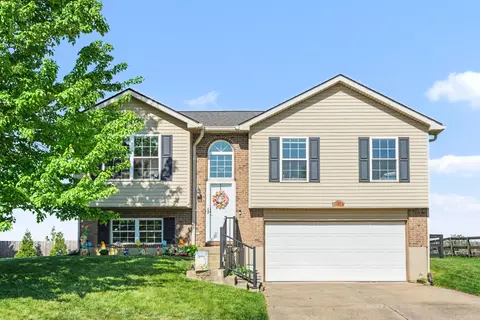 2756 Berwood Ln, Hebron, KY 41048