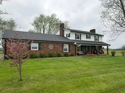 100 W Maple Leaf Rd, Maysville, KY 41056