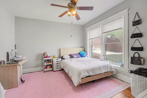 Bedroom - 727-729 Lewis St, Covington, KY 41011 photo 4 of 5