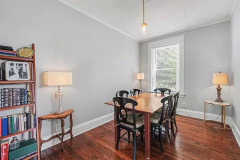 Dining - 727-729 Lewis St, Covington, KY 41011 photo 1 of 2