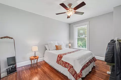 Bedroom - 727-729 Lewis St, Covington, KY 41011 photo 1 of 5
