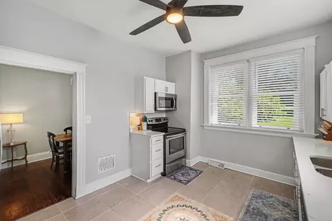Kitchen - 727-729 Lewis St, Covington, KY 41011 photo 2 of 4