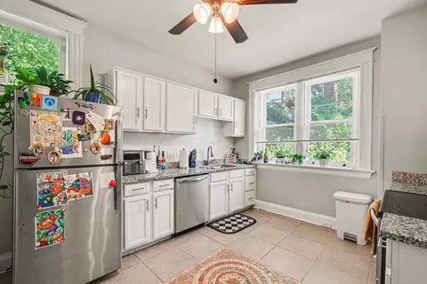 Kitchen - 727-729 Lewis St, Covington, KY 41011 photo 3 of 4