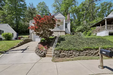 1733 Amsterdam Rd, Fort Wright, KY 41011
