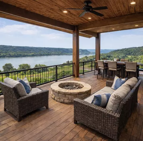 1 Rivers Pointe Dr, Hebron, KY 41048