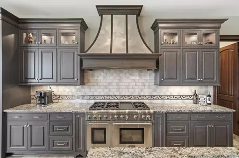 Kitchen - 1 Rivers Pointe Dr, Hebron, KY 41048 photo 3 of 3