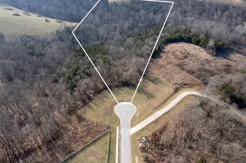 590 Claiborne Dr, Dry Ridge, KY 41035