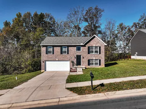 448 Eagle Creek Dr, Dry Ridge, KY 41035