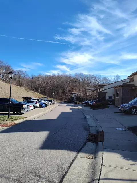 Exterior - 2435 Rolling Hills Dr, Covington, KY 41017 photo 2 of 6