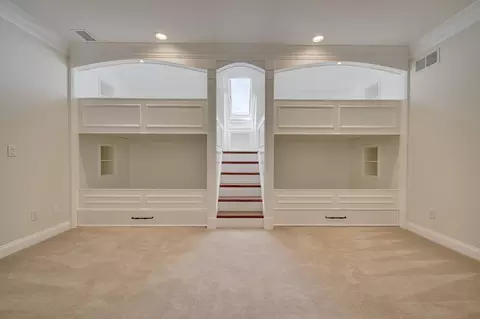 Bedroom - 114 W Maple Ave, Fort Mitchell, KY 41011 photo 5 of 6