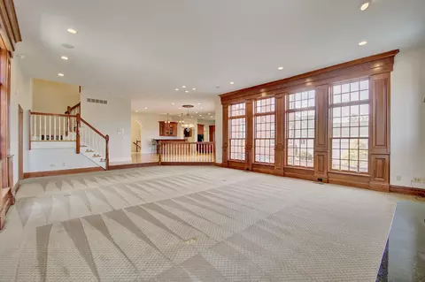 Living - 114 W Maple Ave, Fort Mitchell, KY 41011 photo 6 of 8
