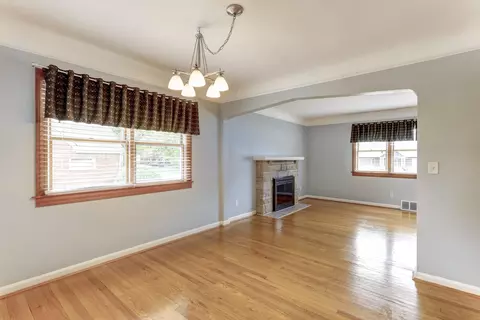 Living - 1592 St Anthony Cir, Fort Wright, KY 41011 photo 3 of 4