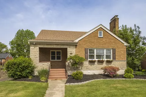 1592 St Anthony Cir, Fort Wright, KY 41011