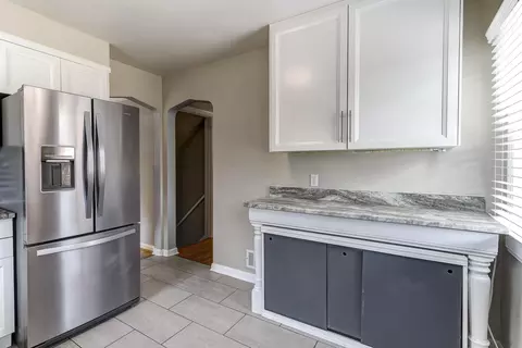 Kitchen - 1592 St Anthony Cir, Fort Wright, KY 41011 photo 4 of 6