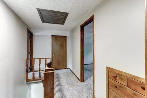 Entry Way - 1592 St Anthony Cir, Fort Wright, KY 41011 photo 2 of 4