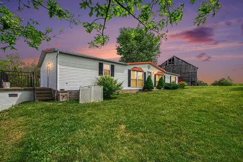 1805 Natlee Slatin Rd, Corinth, KY 41010