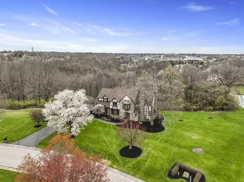 2041 Edenderry Dr, Fort Mitchell, KY 41017