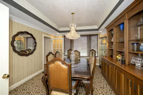 Dining - 2041 Edenderry Dr, Fort Mitchell, KY 41017 photo 1 of 3