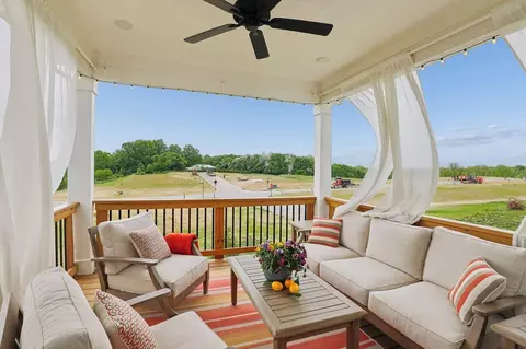 Exterior - 3908 Circollo Dr, Covington, KY 41017 photo 5 of 9