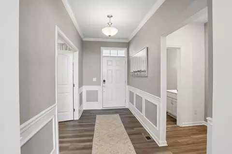 Entry Way - 3908 Circollo Dr, Covington, KY 41017 photo 1 of 8