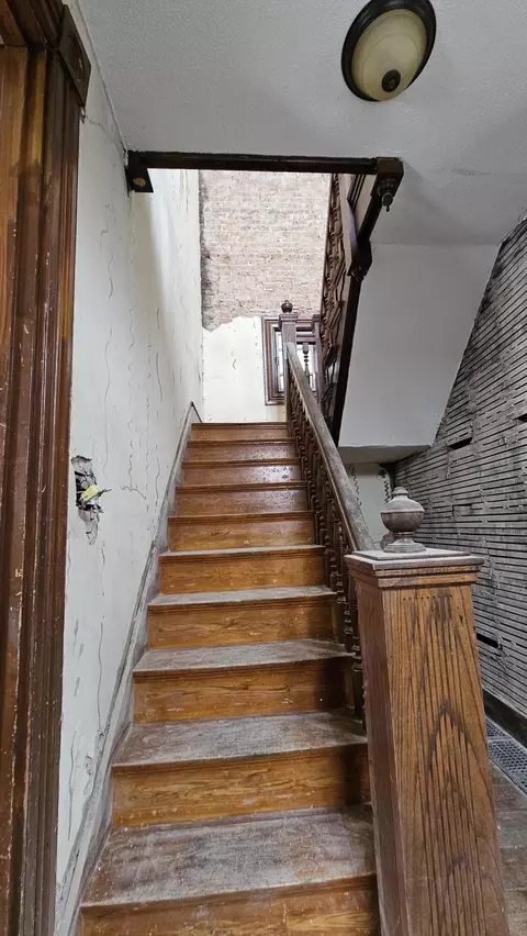 Entry Way - 1508 Kavanaugh St, Covington, KY 41011 photo 4 of 8