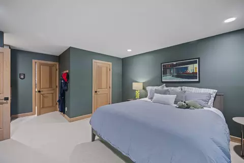 Bedroom - 1960 Edenderry Dr, Fort Mitchell, KY 41017 photo 3 of 6