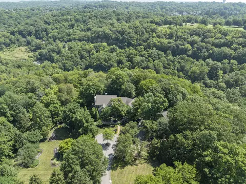 View/Area - 1960 Edenderry Dr, Fort Mitchell, KY 41017 photo 2 of 3