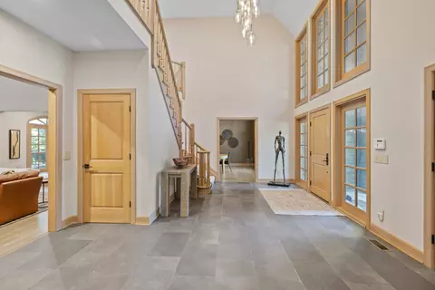 Entry Way - 1960 Edenderry Dr, Fort Mitchell, KY 41017 photo 1 of 3