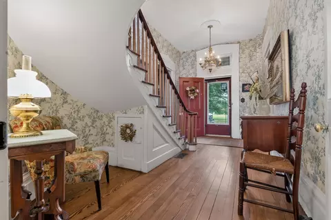 Entry Way - 7812 E Bend Rd, Burlington, KY 41005 photo 2 of 7