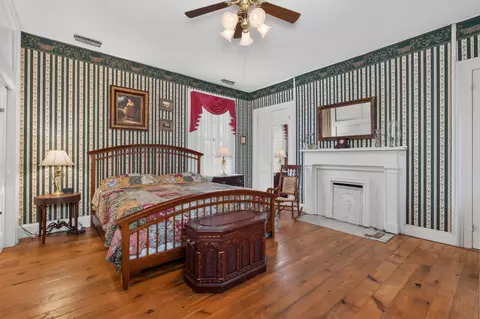 Bedroom - 7812 E Bend Rd, Burlington, KY 41005 photo 1 of 6