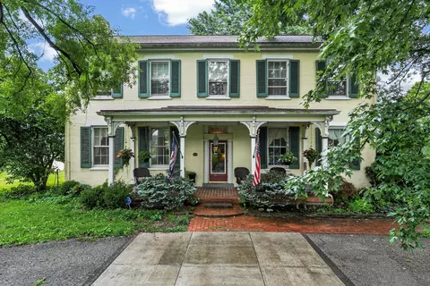 7812 E Bend Rd, Burlington, KY 41005