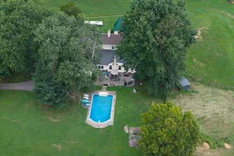 Exterior - 7812 E Bend Rd, Burlington, KY 41005 photo 2 of 2