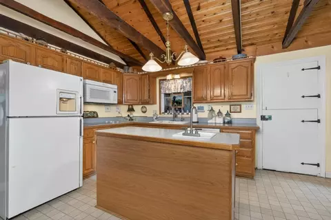 Kitchen - 7812 E Bend Rd, Burlington, KY 41005 photo 1 of 5