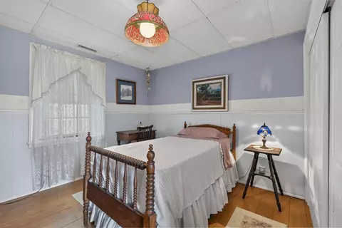 Bedroom - 7812 E Bend Rd, Burlington, KY 41005 photo 6 of 6