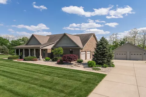140 Seneca Trl, Dry Ridge, KY 41035